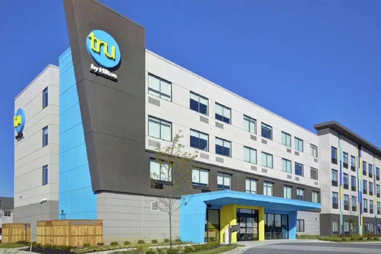 Tru By Hilton Mason King'S Island Hotel Exterior photo